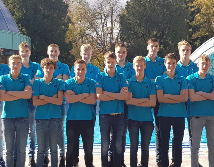 Het team van ZPC Amersfoort/BZC Brandenburg opgesteld tijdens hun trainingsstage in Eger.