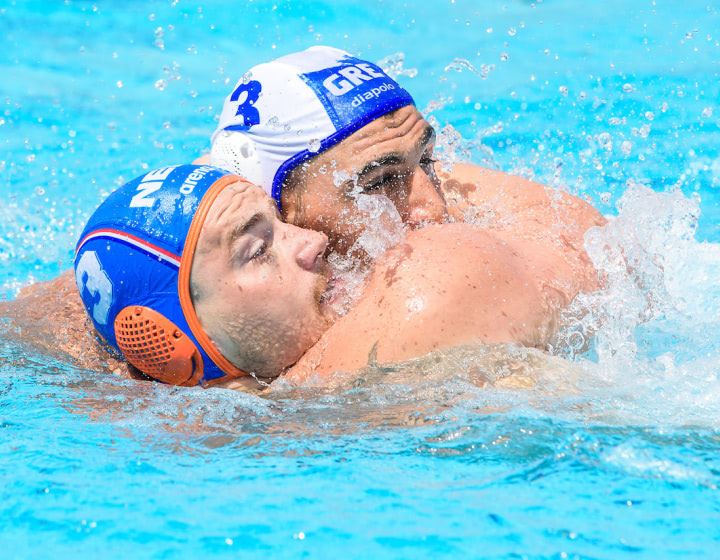 Jorn Winkelhorst in duel met Griekenland