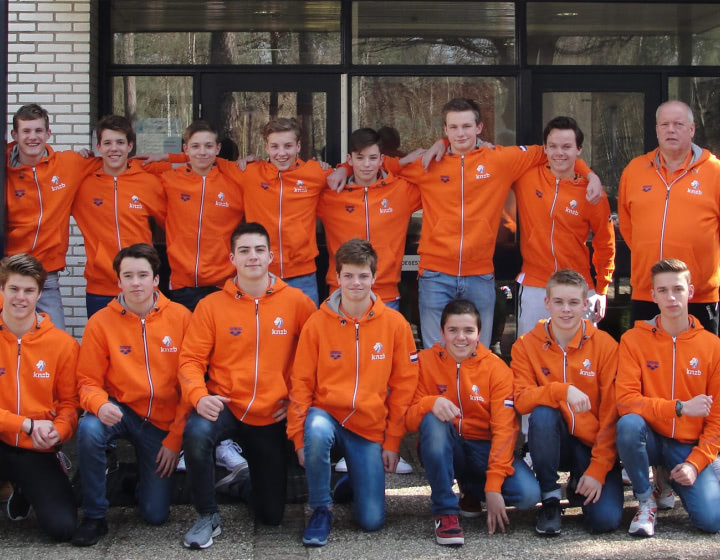 Jong Oranje opent met ruime winst