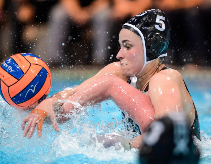 Isabella van Toorn in actie tijdens de halve finale vorig seizoen | Beeldboot/ Gertjan Kooij.