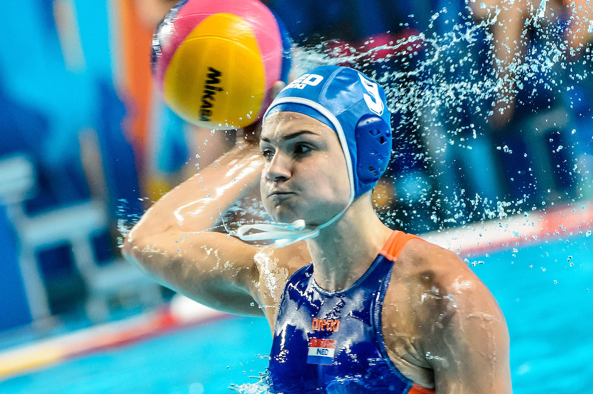 Maud Megens twee keer scorend voor Oranje