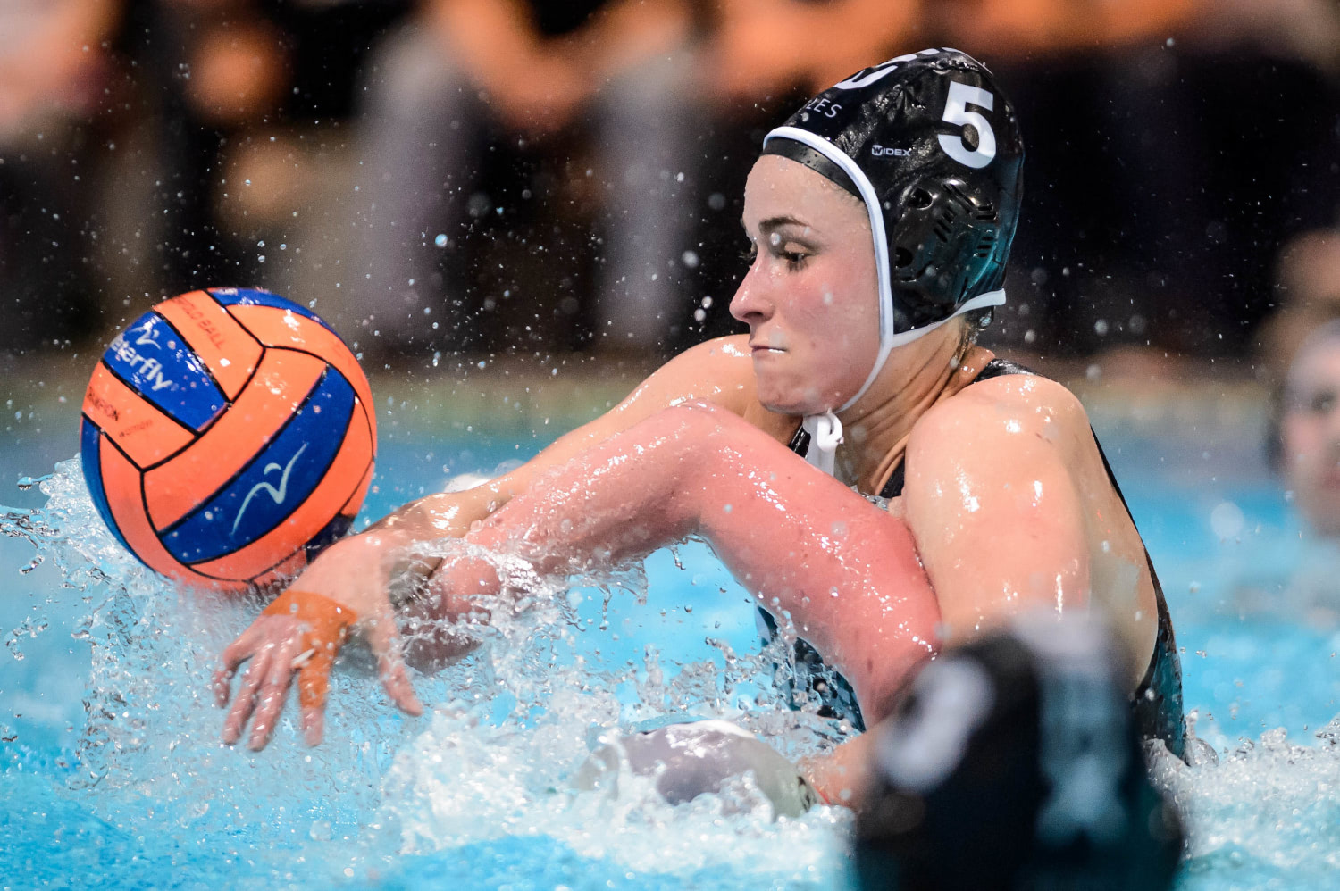 Isabella van Toorn in actie tijdens de halve finale vorig seizoen | Beeldboot/ Gertjan Kooij.